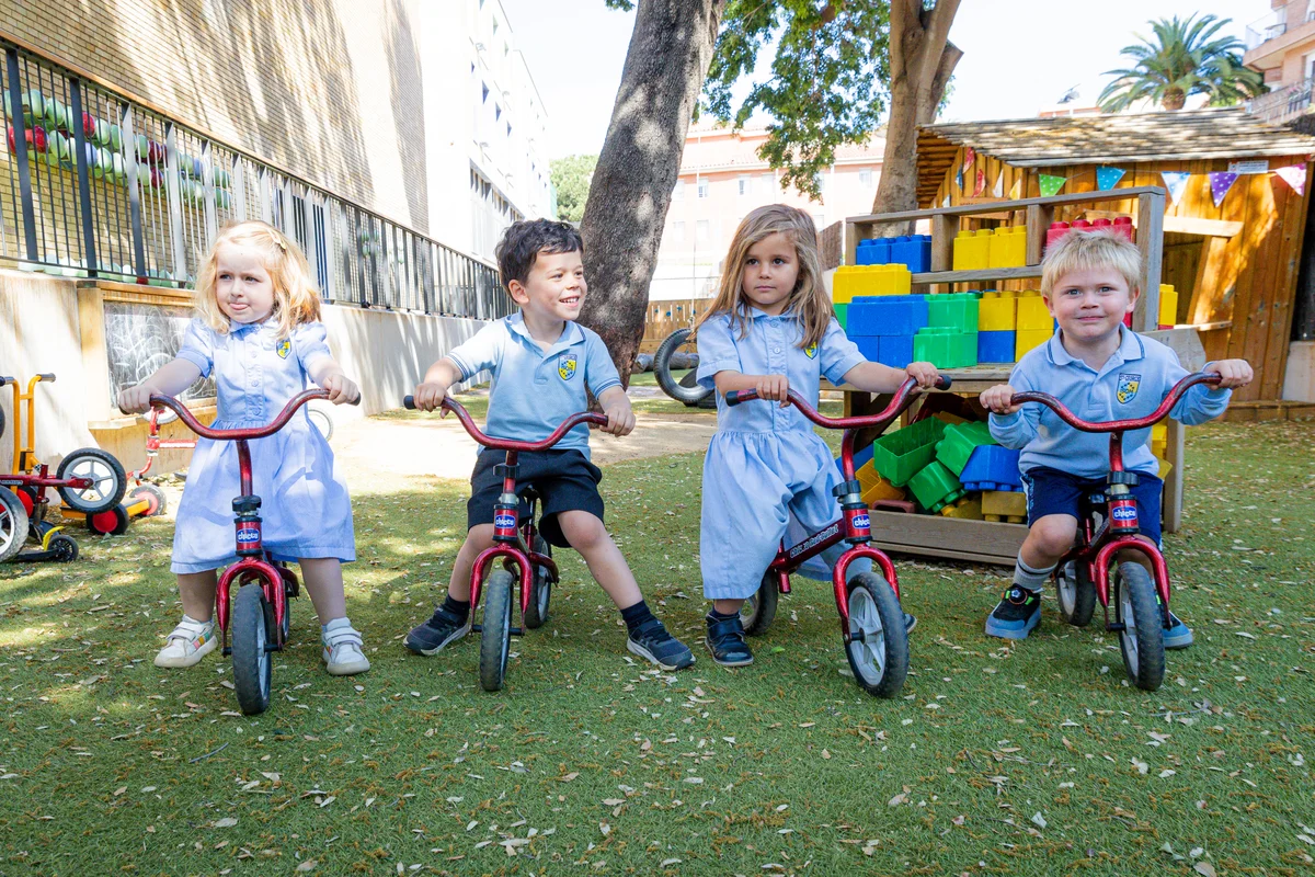 Clubs, deportes y oportunidades internacionales